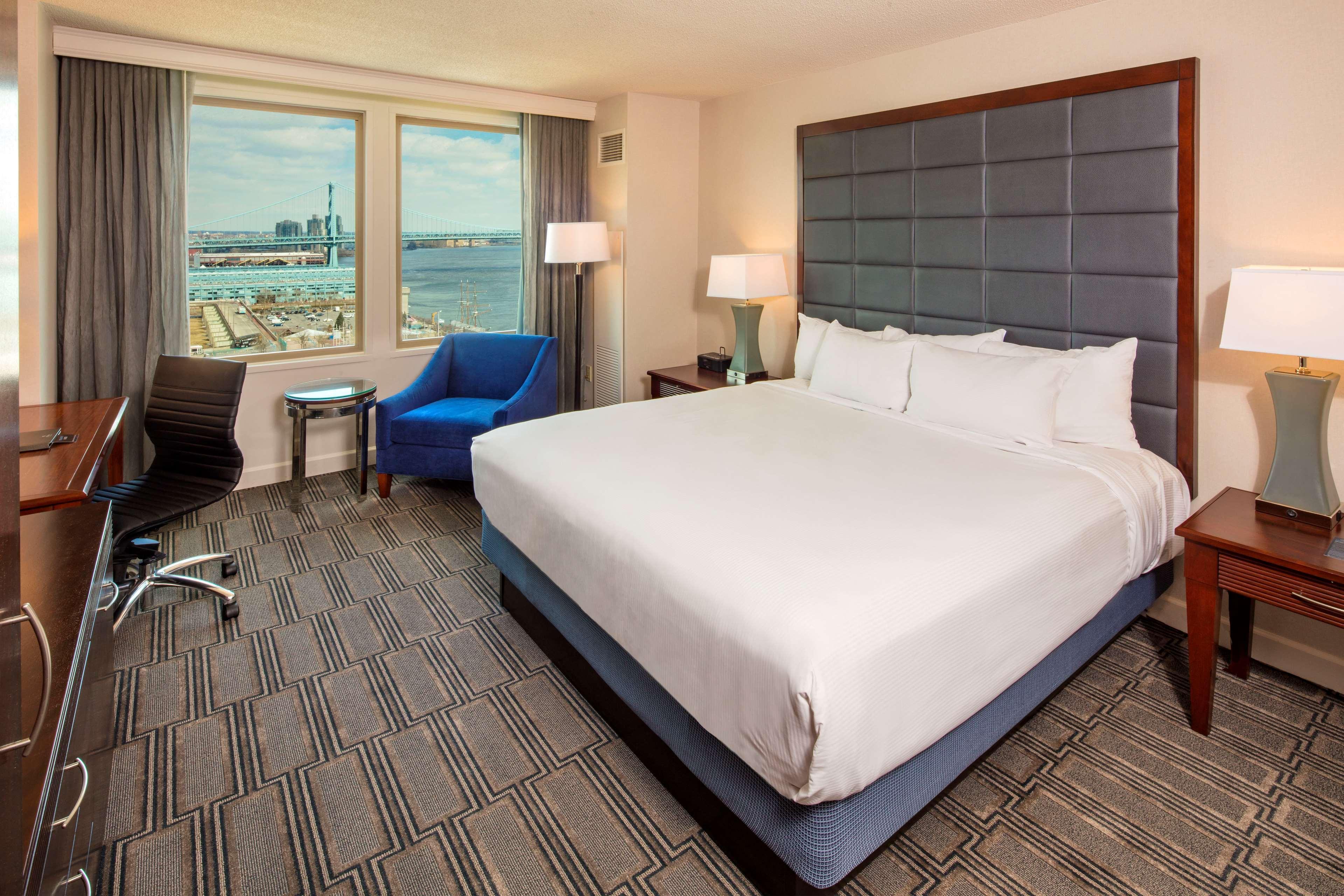 Hotel Hilton Philadelphia At Penn'S Landing Exterior foto